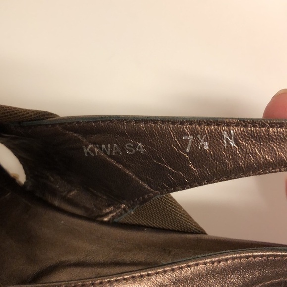 Donald J Pliner cross strap wedge slide. Sz 7 1/2N - Picture 5 of 9